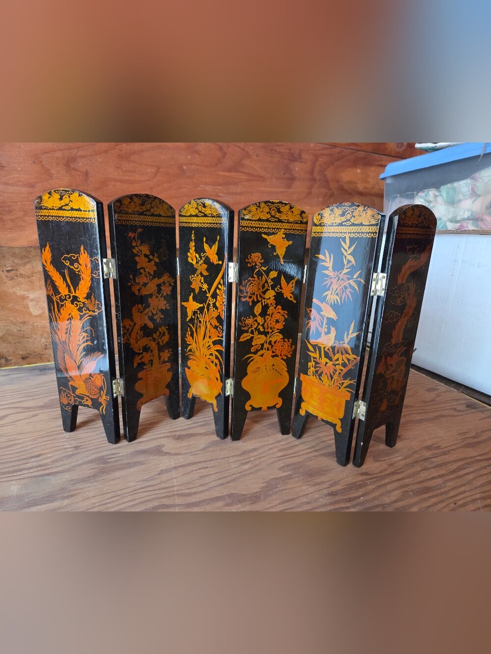 Vintage Tabletop Asian Folding Screen